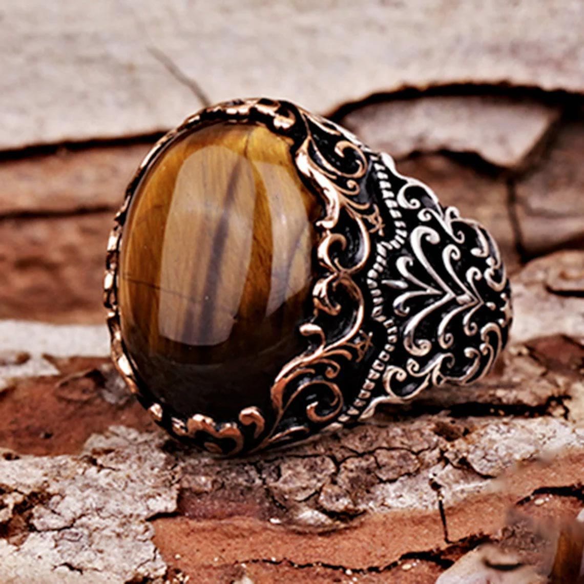 Olivenorma Men's Tiger Eye Gemstone Ring