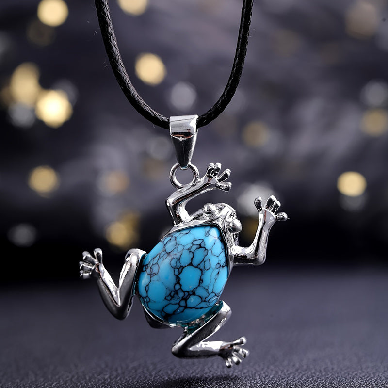 Olivenorma Natural Crystal Frog Meditation Necklace