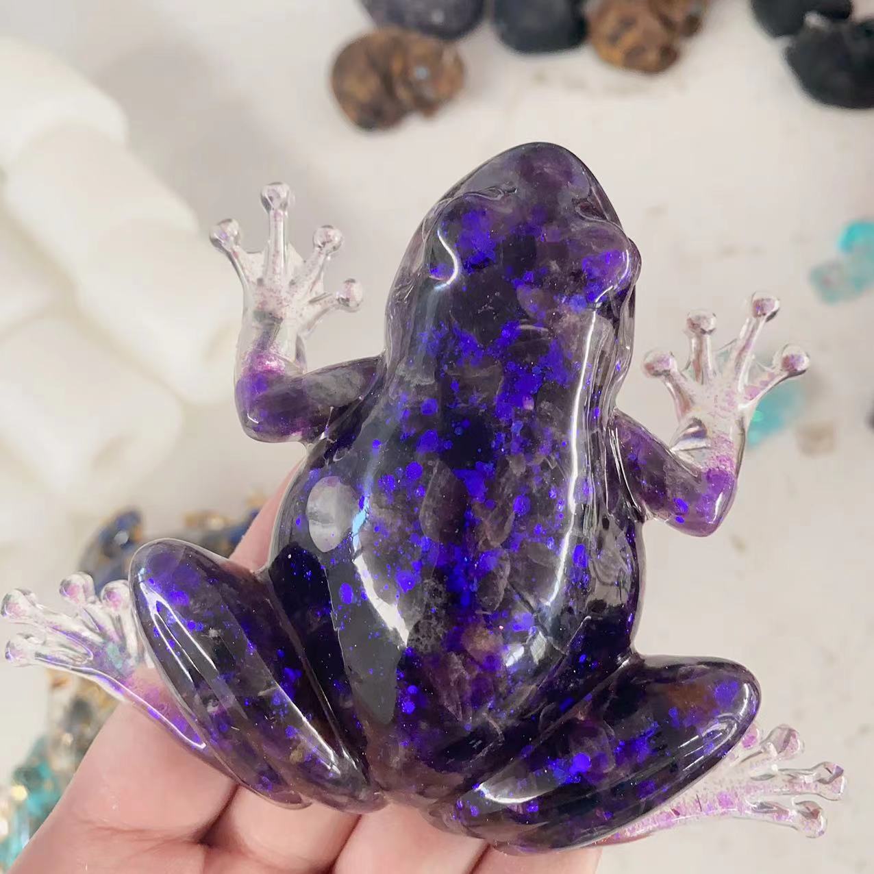 Olivenorma Crystal Resin Frog Ornament Gemstone Decoration