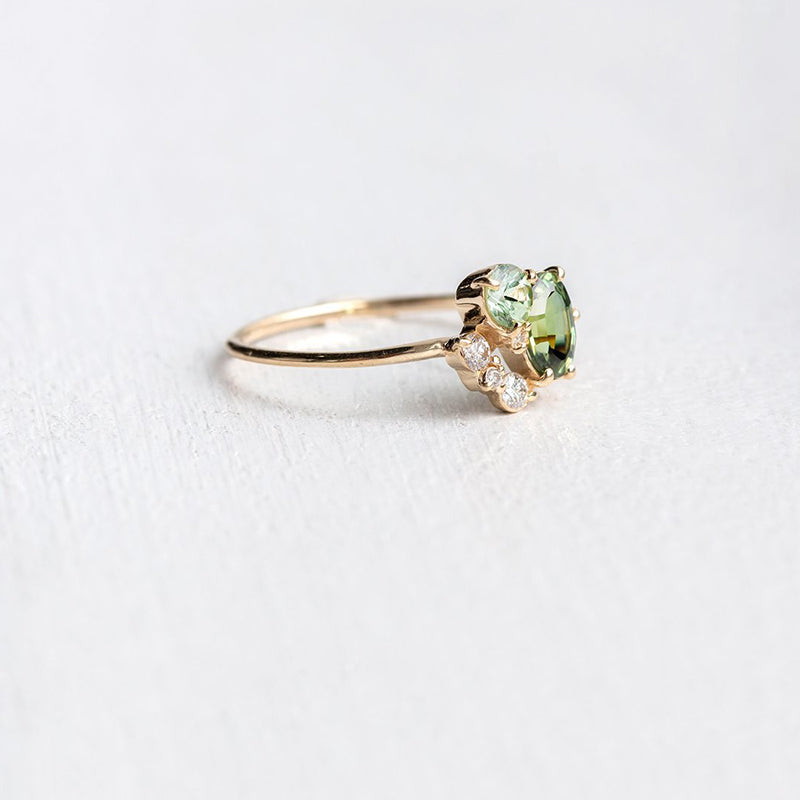 Olivenorma "The Morning Sun" - Natural Peridot with Zircon Ring