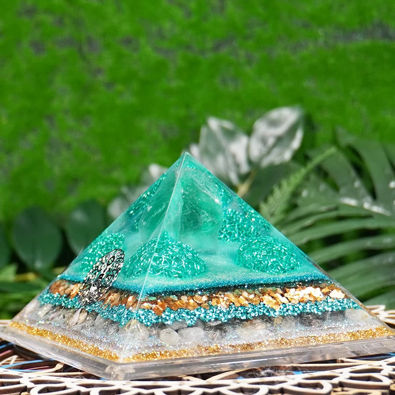 Olivenorma Green Fluorite Labradorite Healing Orgone Pyramid