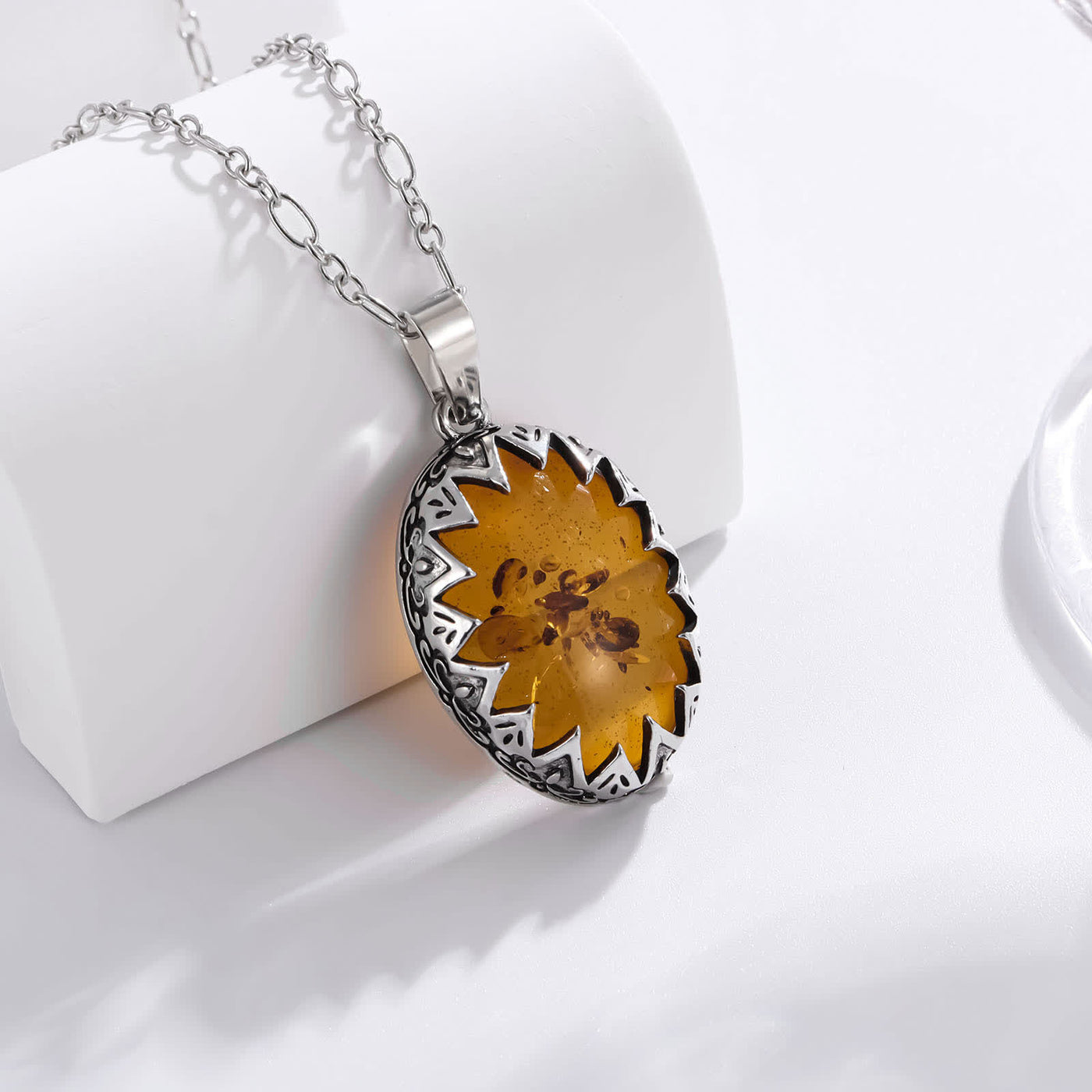 Olivenorma Amber Pendant Necklace