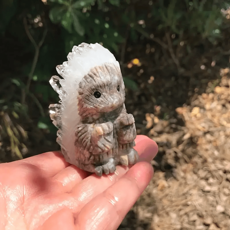 Olivenorma White Crystal Cluster Engraved Hedgehog Gemstone Decoration