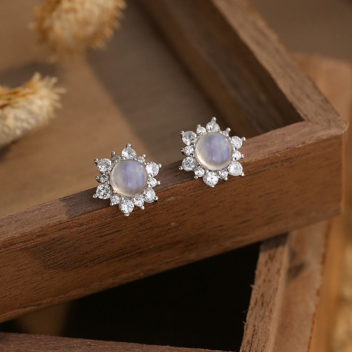 Olivenorma 925 Sterling Silver Natural Moonstone Earrings