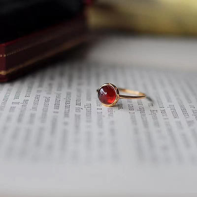 Olivenorma Retro Simple Round Stone Garnet Ring