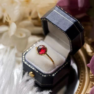 Olivenorma Retro Simple Round Stone Garnet Ring