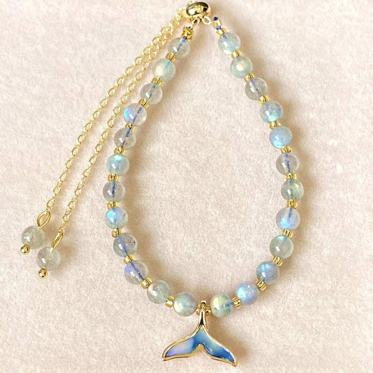 Olivenorma Natural Labradorite Beads Whale Tail Pendant Bracelet