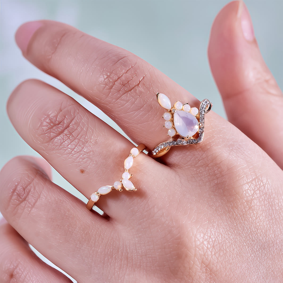 Olivenorma Pear Cut White Chalcedony Crown Design Ring Set