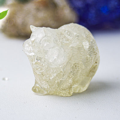 Olivenorma Crystal Epoxy Fighting Cats Gemstone Decoration