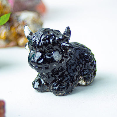 Olivenorma Crystal Epoxy Highland Cattle Gemstone Decoration