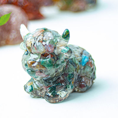 Olivenorma Crystal Epoxy Highland Cattle Gemstone Decoration