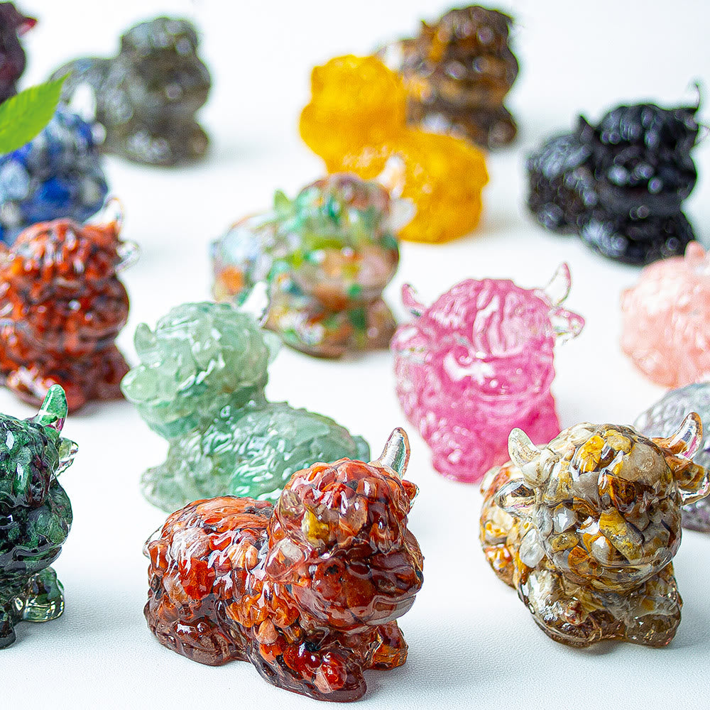 Olivenorma Crystal Epoxy Highland Cattle Gemstone Decoration