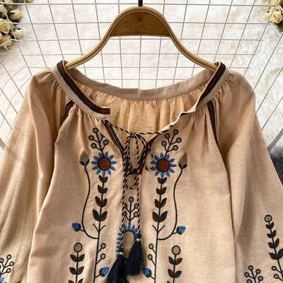 Olivenorma Pastoral Flower Embroidery Lantern Sleeve Women's Shirt