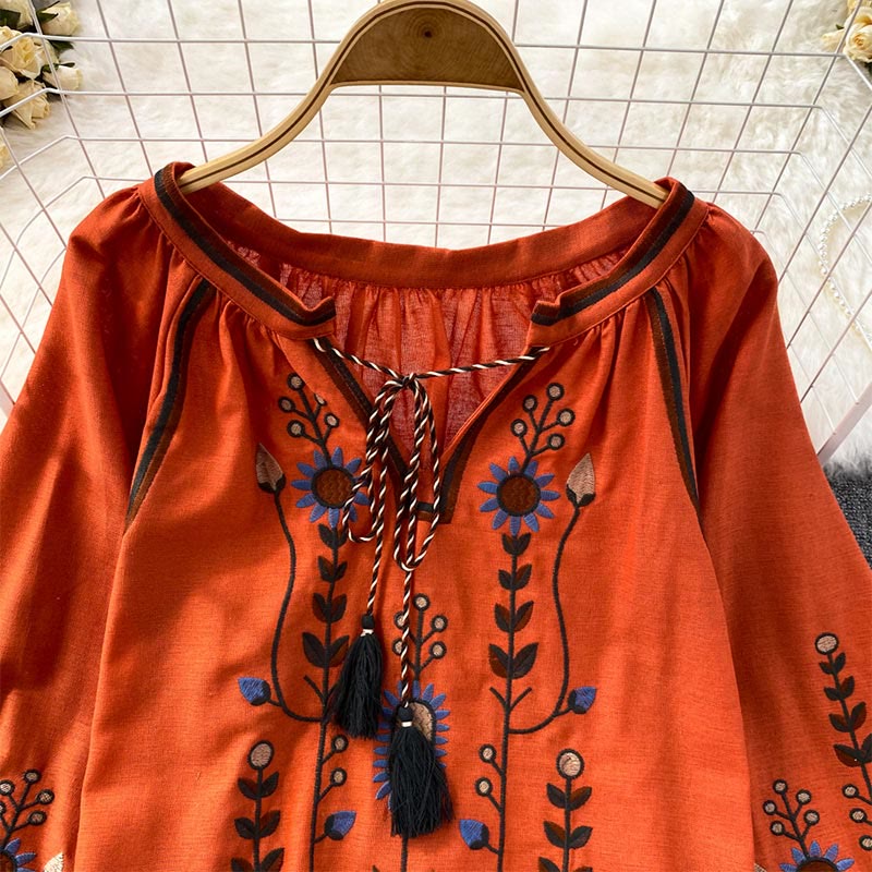 Olivenorma Pastoral Flower Embroidery Lantern Sleeve Women's Shirt