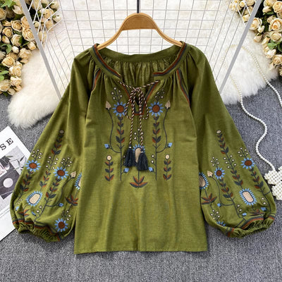 Olivenorma Pastoral Flower Embroidery Lantern Sleeve Women's Shirt