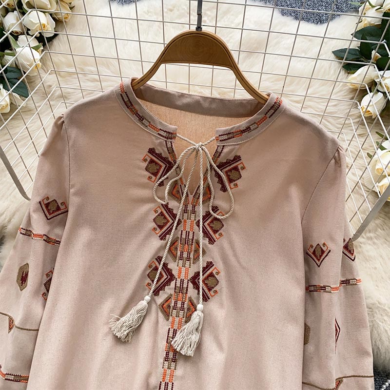 Olivenorma Ethnic Style Embroidery Lantern Sleeve Women's Shirt