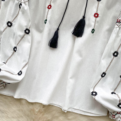 Olivenorma Vintage Flowers Embroidery Lantern Sleeve Women's Shirt