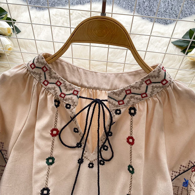 Olivenorma Vintage Flowers Embroidery Lantern Sleeve Women's Shirt