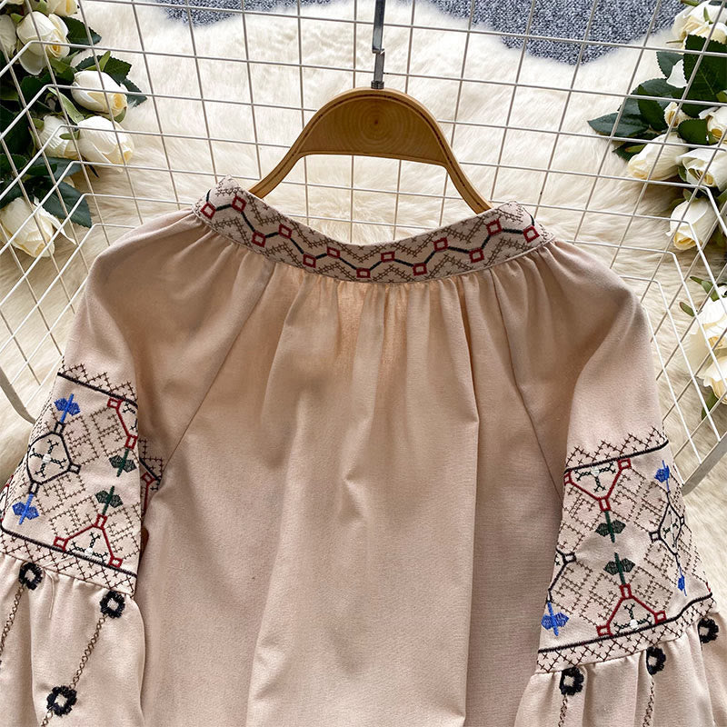 Olivenorma Vintage Flowers Embroidery Lantern Sleeve Women's Shirt