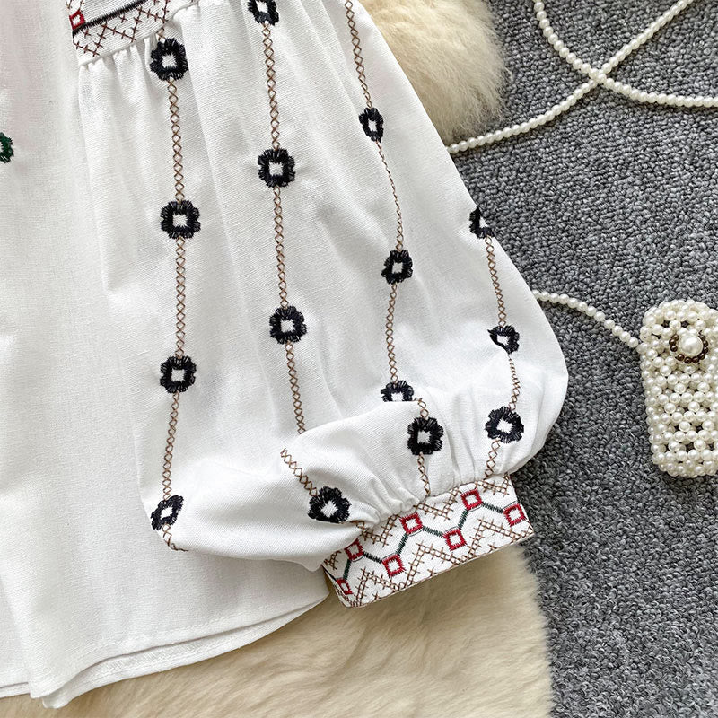 Olivenorma Vintage Flowers Embroidery Lantern Sleeve Women's Shirt