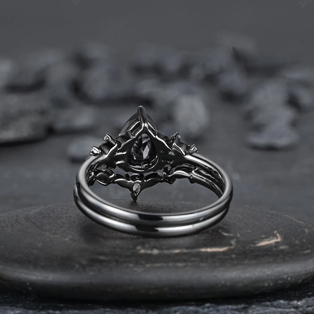 Olivenorma The Guardian's Crown Garnet & Obsidian Ring - image 15