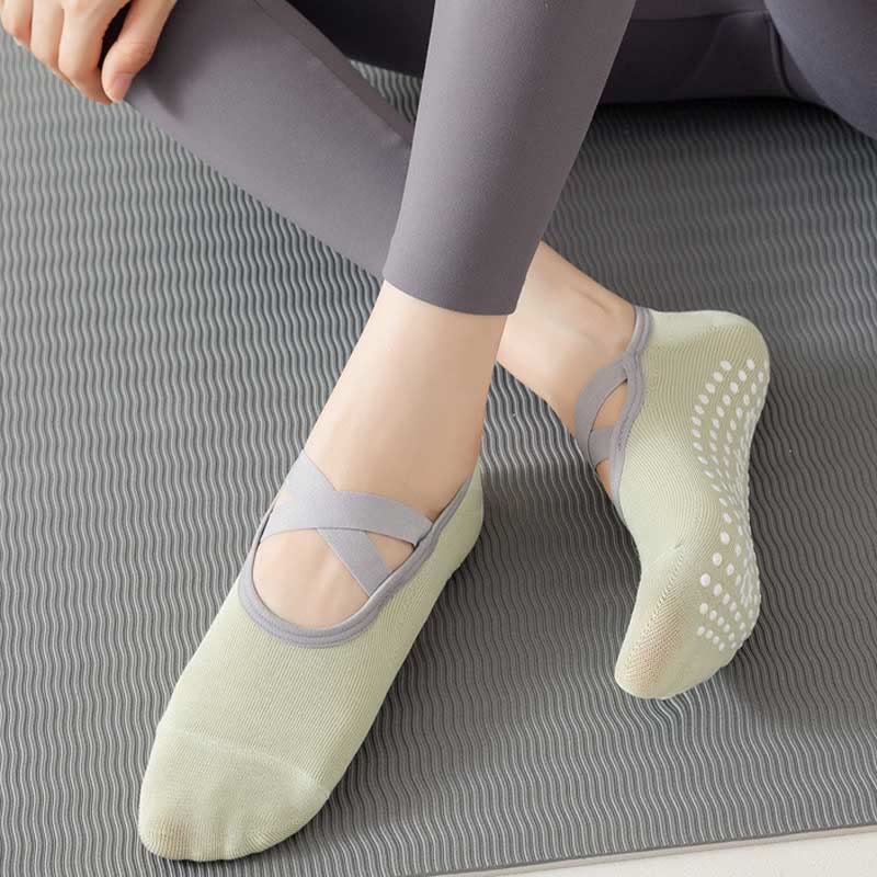 Olivenorma Nonslip Yoga Pilates Barre Sock with Straps