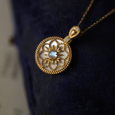 Olivenorma Natural Moonstone Floral Pendant Necklace