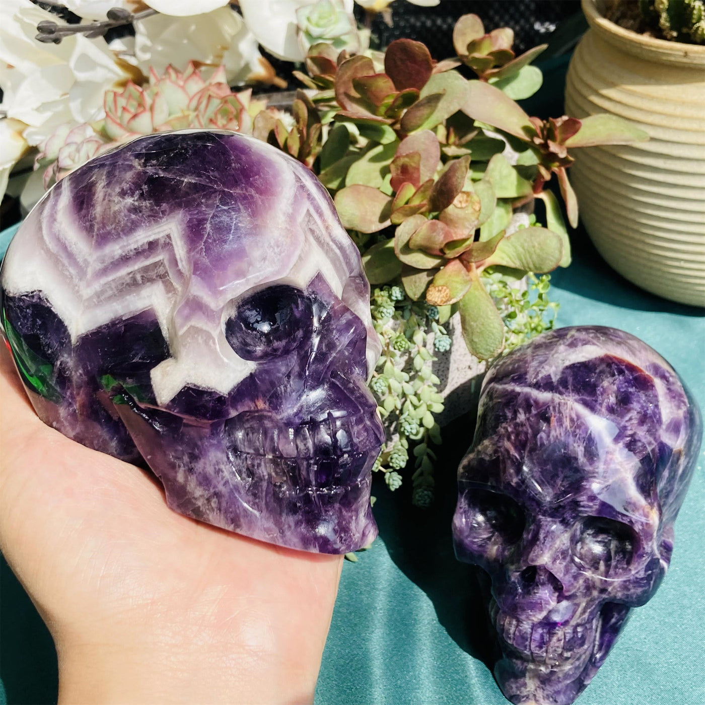 Olivenorma 10cm Natural Dream Amethyst Gemstone Decoration Crystal Skull