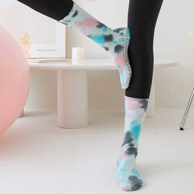 Olivenorma Medium-Tube Tie-dye Anti Slip Yoga Socks