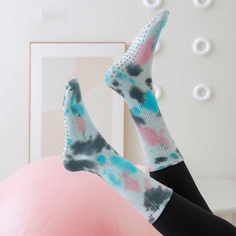 Olivenorma Medium-Tube Tie-dye Anti Slip Yoga Socks