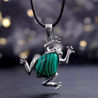 Olivenorma Natural Crystal Frog Meditation Necklace