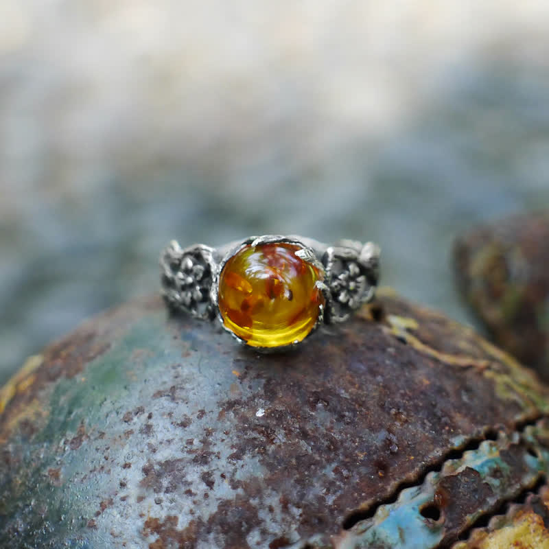 Antique Amber Flower Ring - UK Size V1/2（US 11） - image 0