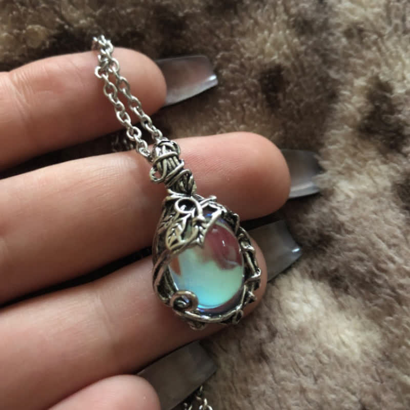 Olivenorma Moonstone Aurora Necklace