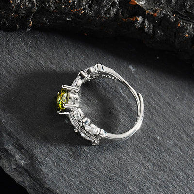 Olivenorma "The Jungle Angel" -  Four Claws One Carat Peridot Ring