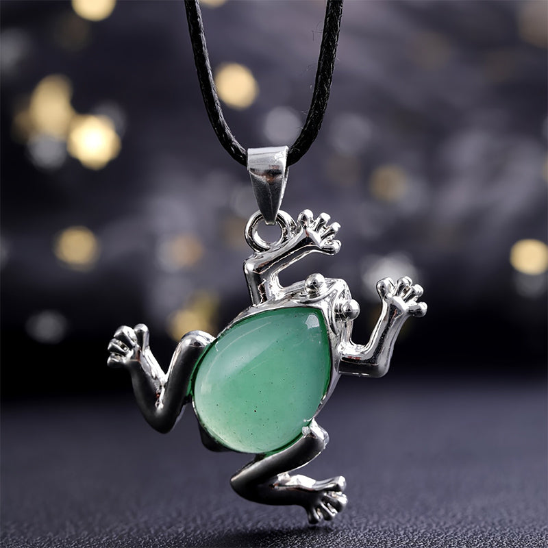 Olivenorma Natural Crystal Frog Meditation Necklace