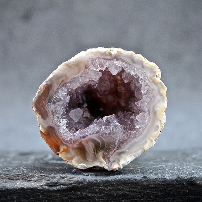 Olivenorma Natural Amethyst Geode Rock Gemstone Decoration