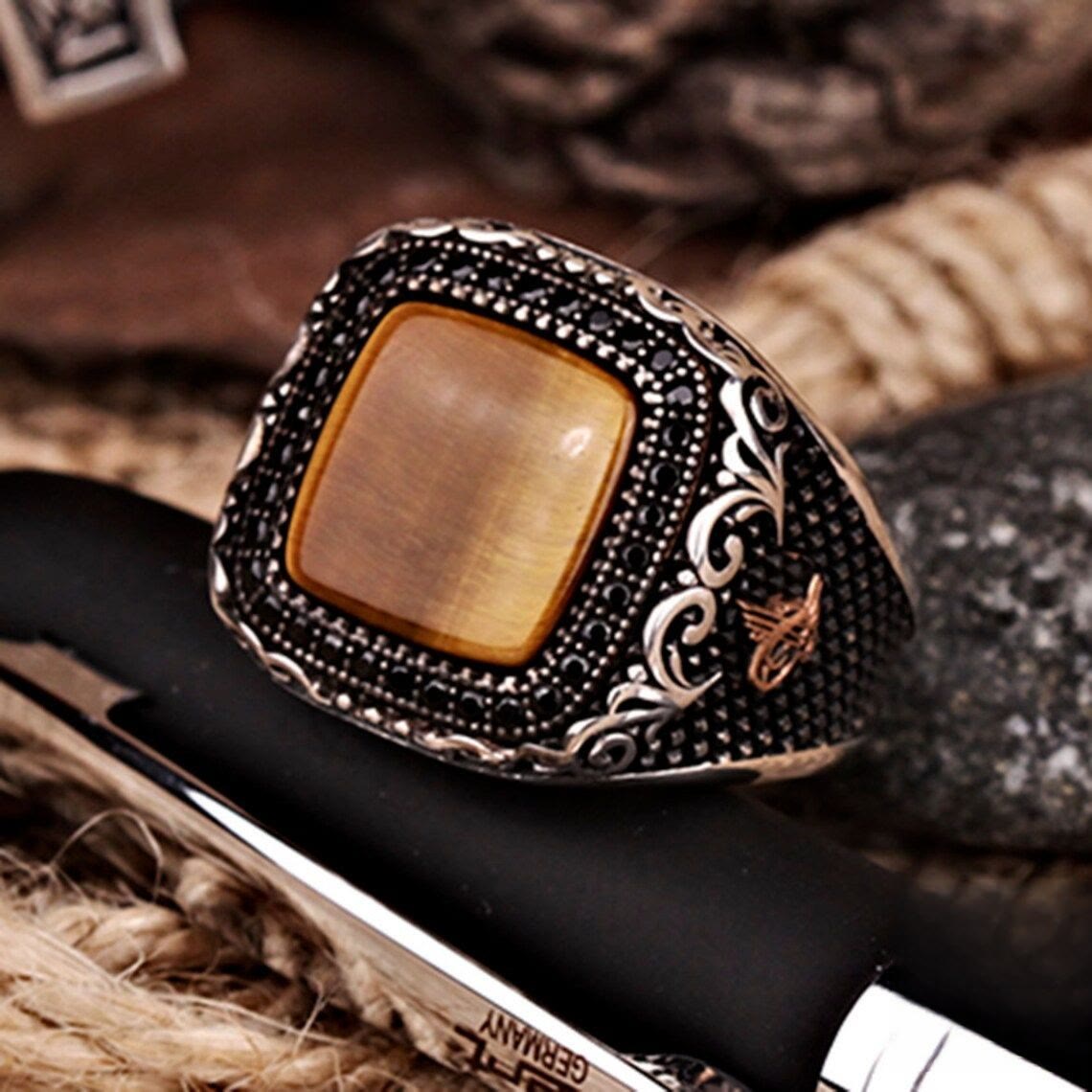 Olivenorma Metal Engraved Tiger Eye Men's Ring