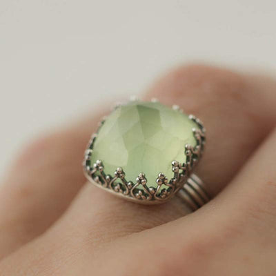 Olivenorma The Goddess Energy Green Moonstone Ring