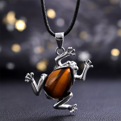 Olivenorma Natural Crystal Frog Meditation Necklace