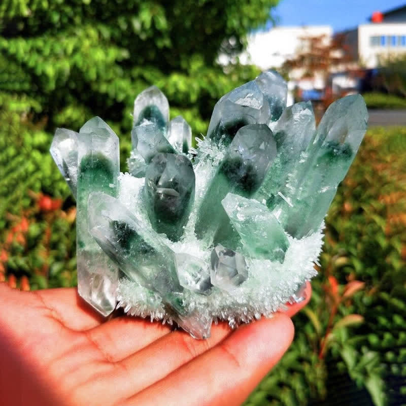 Olivenorma Beautiful Healing Green Phantom Quartz Gemstone Decoration