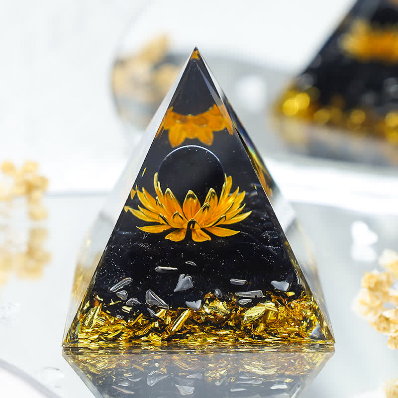 Olivenorma "Light In The Dark" -Black Onyx Lotus Orgone Pyramid