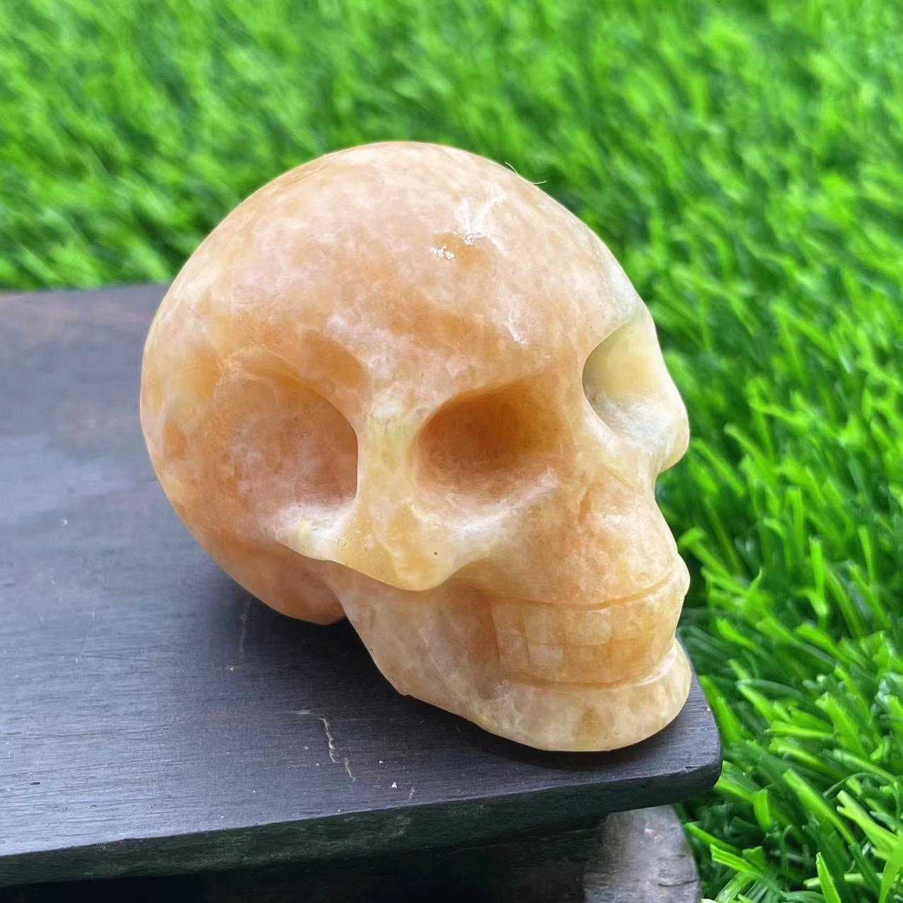 Olivenorma 5cm Carved Natural Crystal Skull Gemstone Decoration