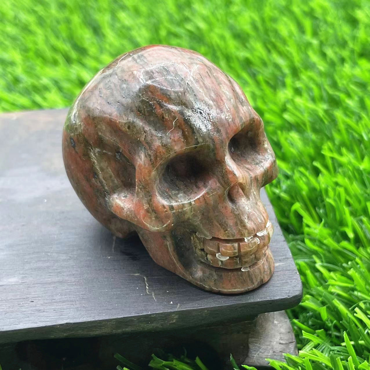 Olivenorma 5cm Carved Natural Crystal Skull Gemstone Decoration