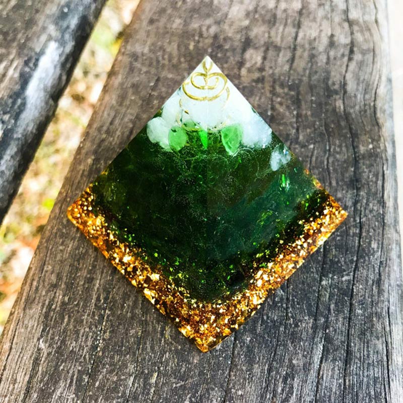 Olivenorma Green Jade & Clear Crystal Orgone Pyramid