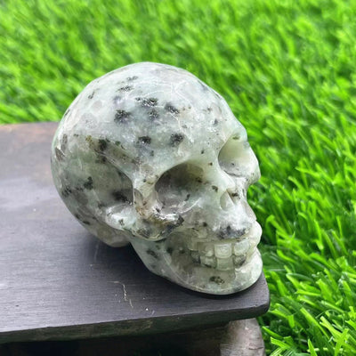 Olivenorma 5cm Carved Natural Crystal Skull Gemstone Decoration