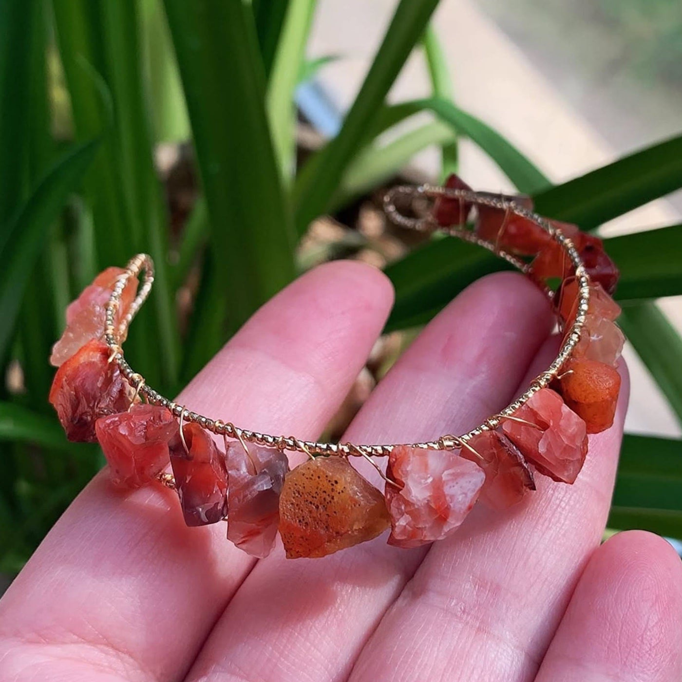 Olivenorma Natural Crystal Gravel Beads Wire Wound Bracelet