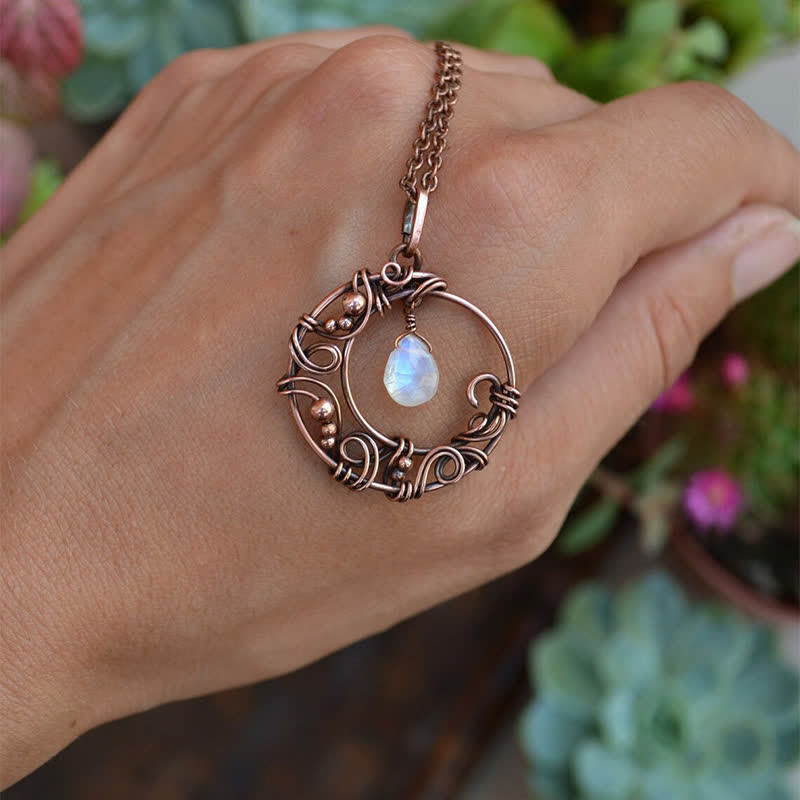 Olivenorma Bohemia Creative Moonstone Crescent Moon Necklace