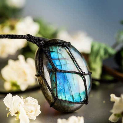 Olivenorma Dragons Heart Labradorite Necklace