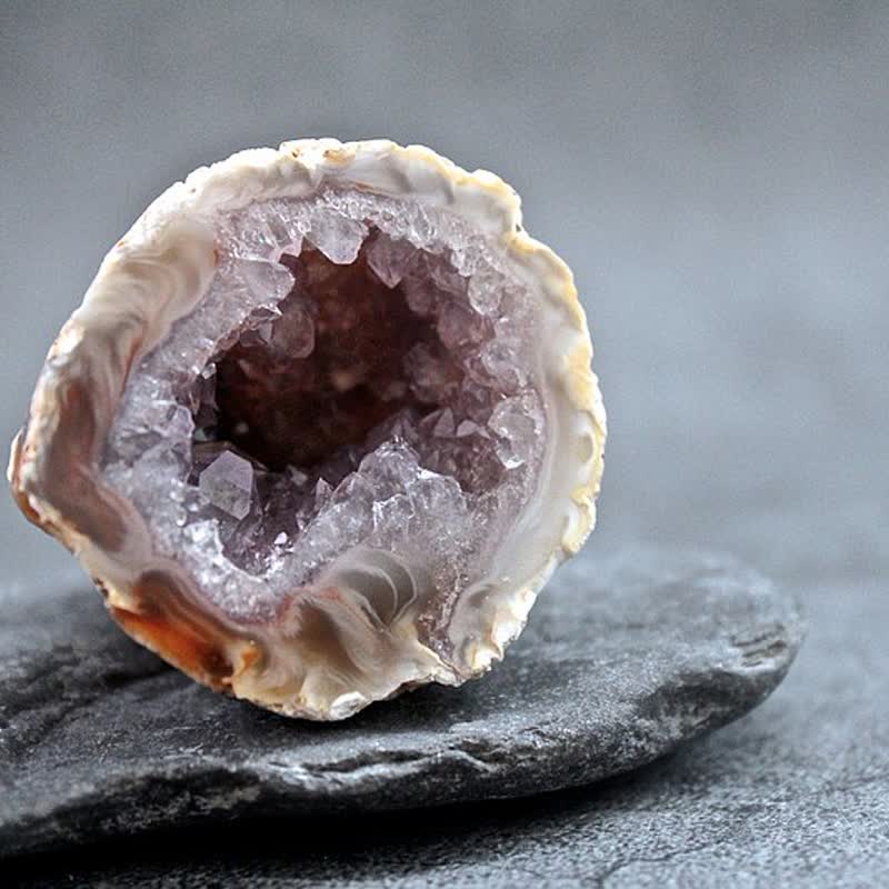 Olivenorma Natural Amethyst Geode Rock Gemstone Decoration