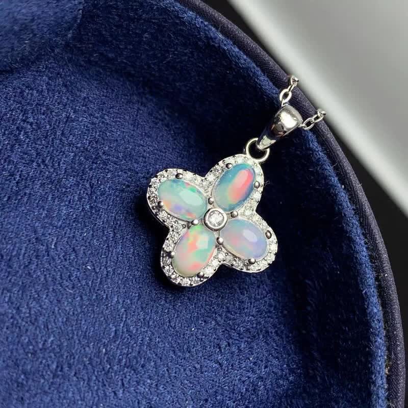 Olivenorma Natural Opal Four-leaf Clover Pendant Necklace